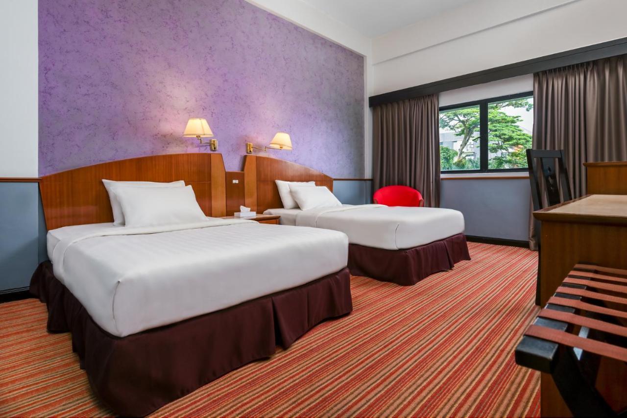 Merrida Hotel Klang Eksteriør billede
